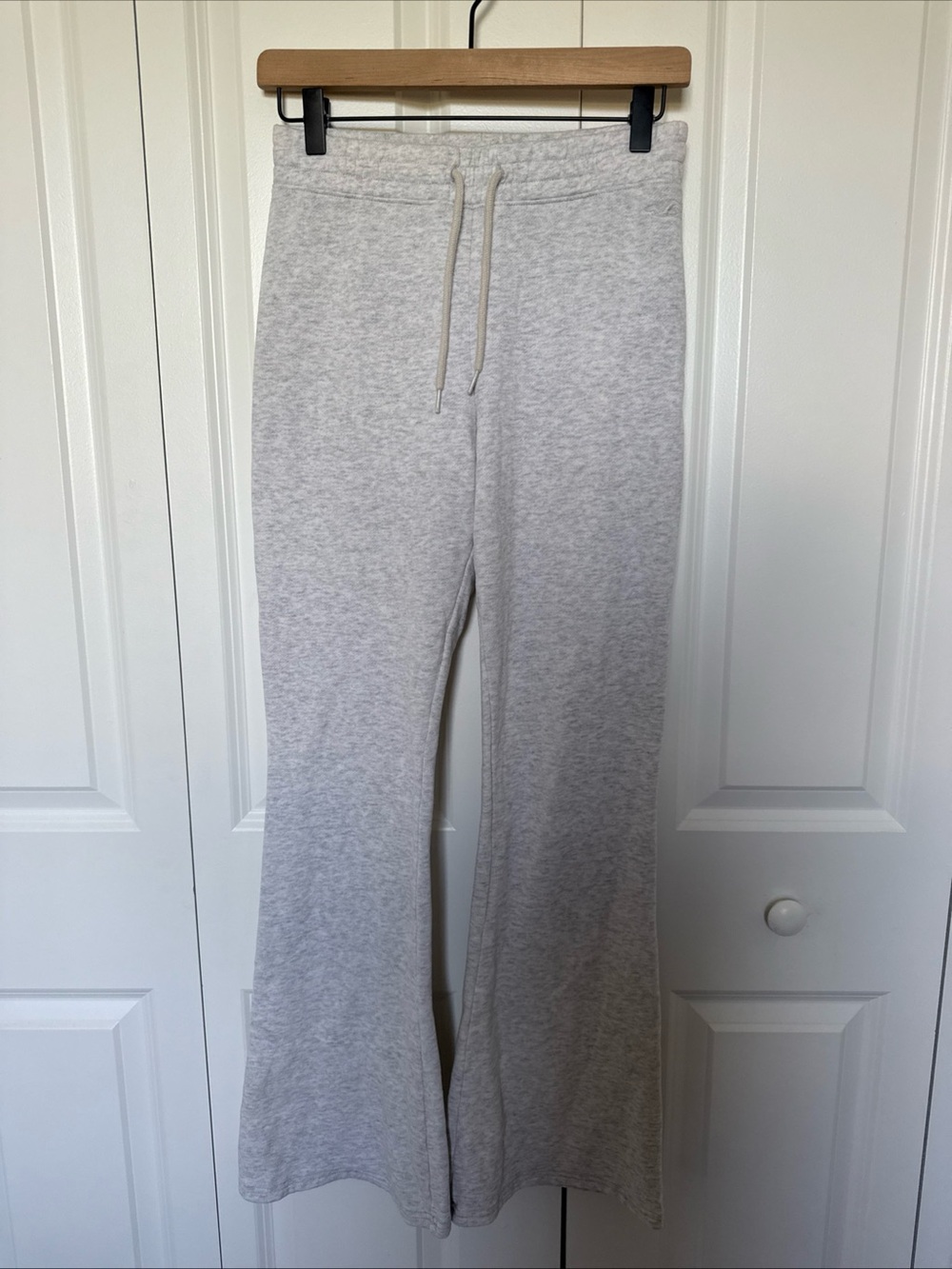 Hollister Ultra High-Rise Flared Heather Gray Sweatpants Size XS Y2K